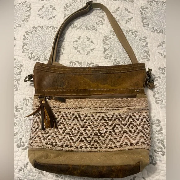 MYRA WESTERN CROSSBODY BAG LEATHER & COTTON MESSENGER
HANDBAG SHOULDER BAG - Picture 1 of 14